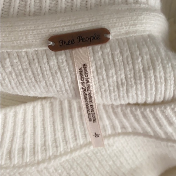 NEW Free People Easy Street Tunic Sweater - Picture 9 of 9